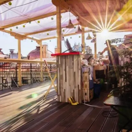 Pura Vida Sky Bar & Хостел
