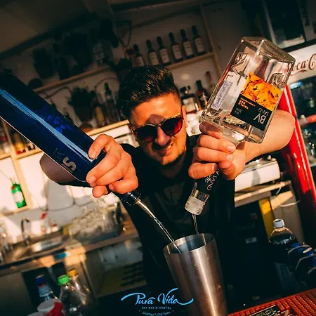 Pura Vida Sky Bar & Бухарест
